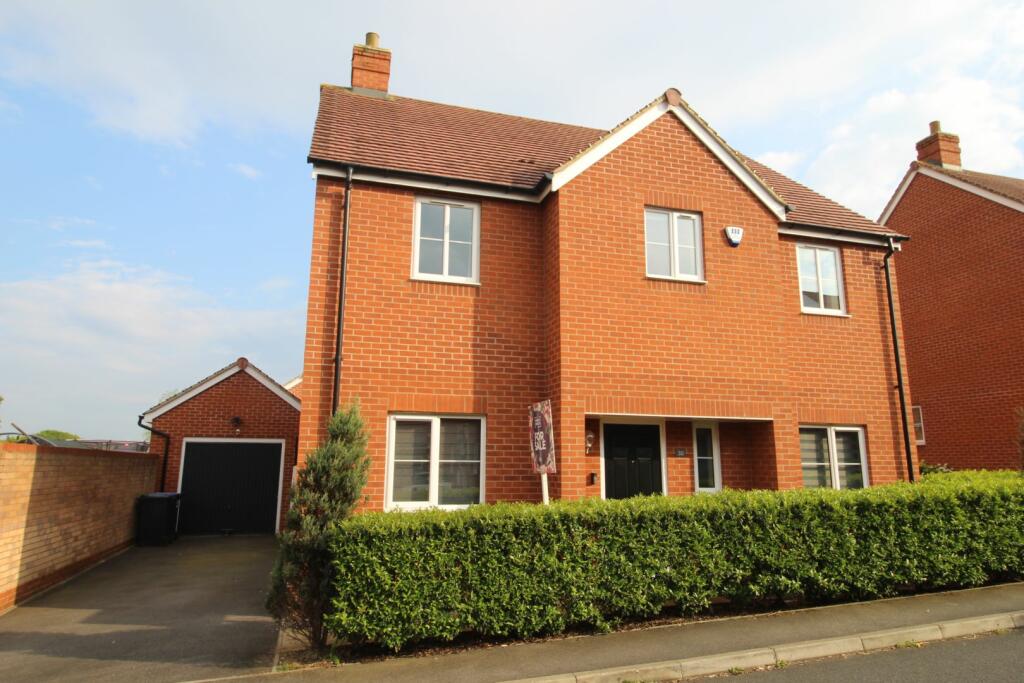 4 bedroom detached house for sale in Ellis Way, Abington Vale