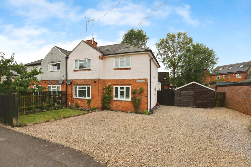 5 bedroom semidetached house for sale in Gorse Road, Woodford Halse, NN11
