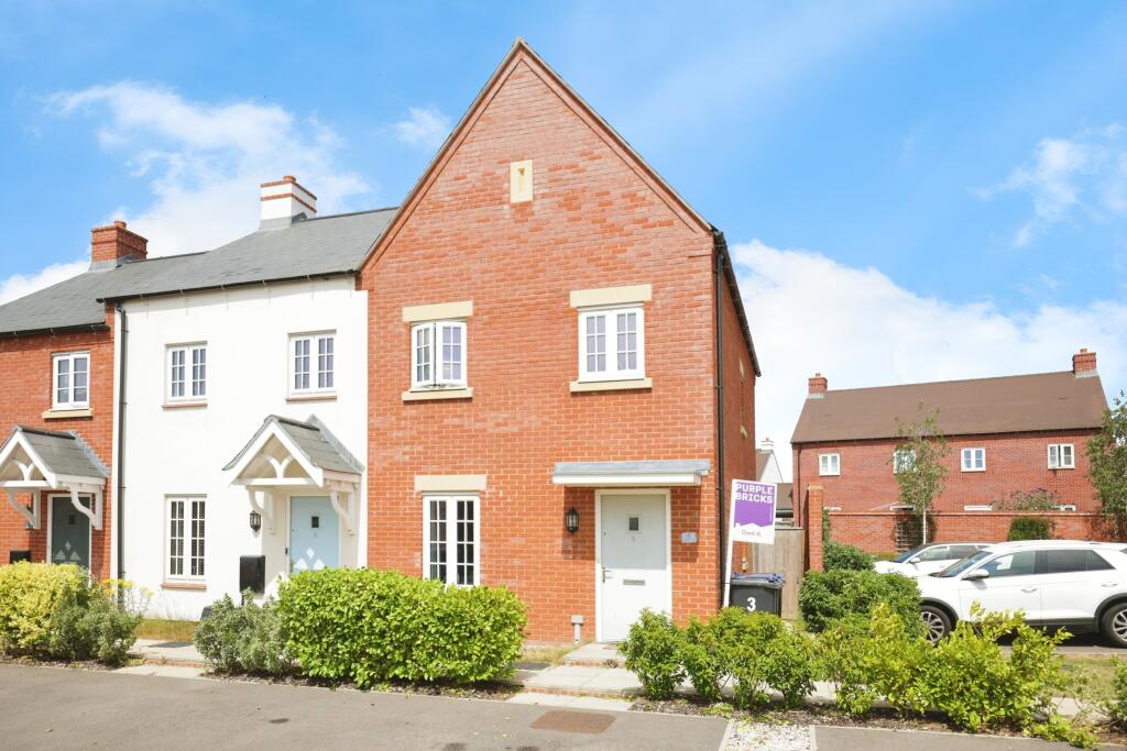 Main image of property: Oxslip Close, Northampton, NN4