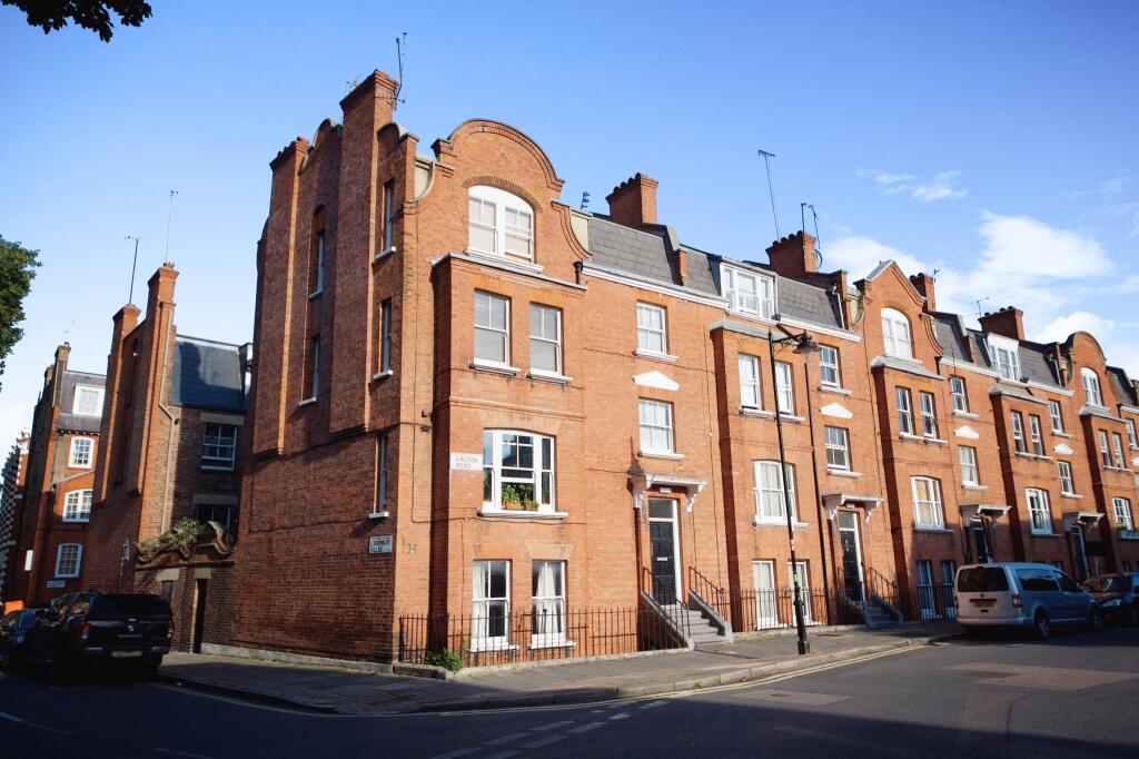 1 bedroom flat for sale in Flat 4 Halton Road, London, N1