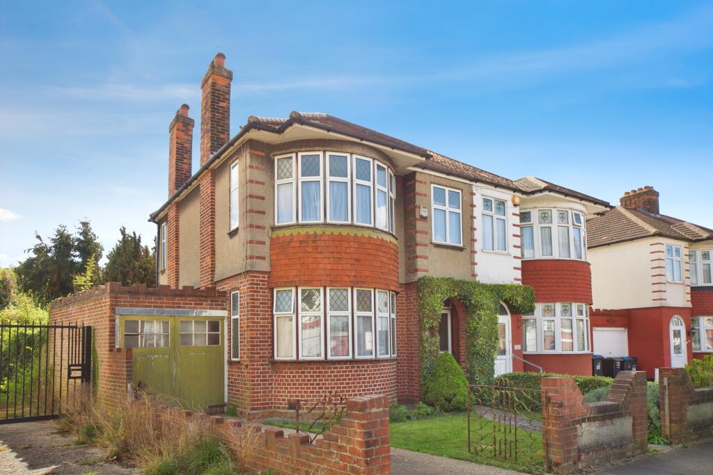 Main image of property: Hyde Park Avenue, London, N21