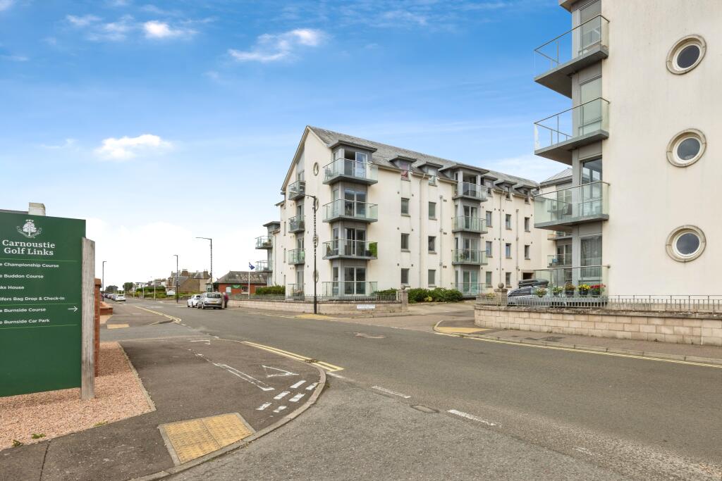 Main image of property: Links Parade, Carnoustie, DD7