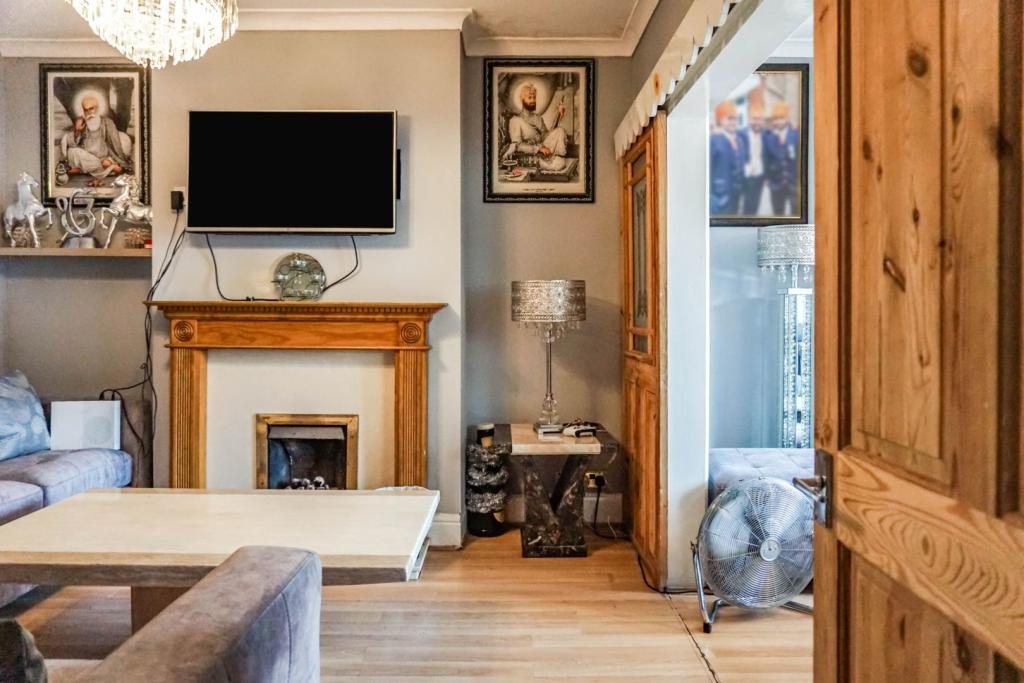 Additional property image - Embassy Road, Whitehall, BS5