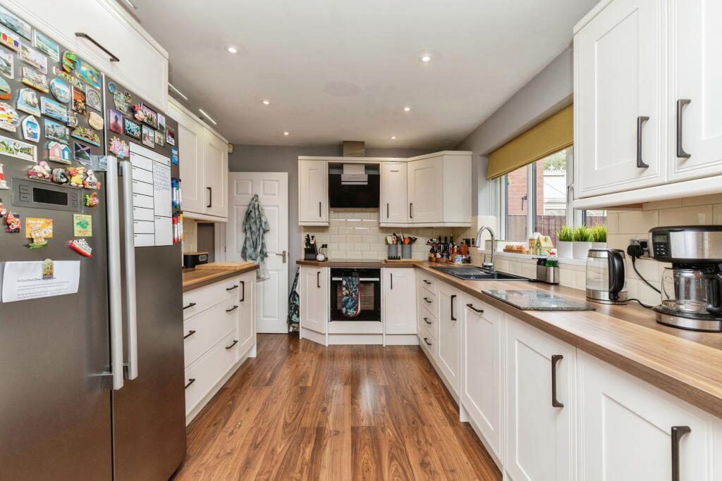 Additional property image - Cornfield Close, Bristol, BS32