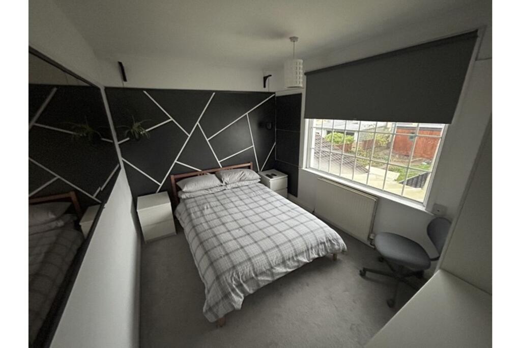 Additional property image - West Park Road, Bristol, BS16