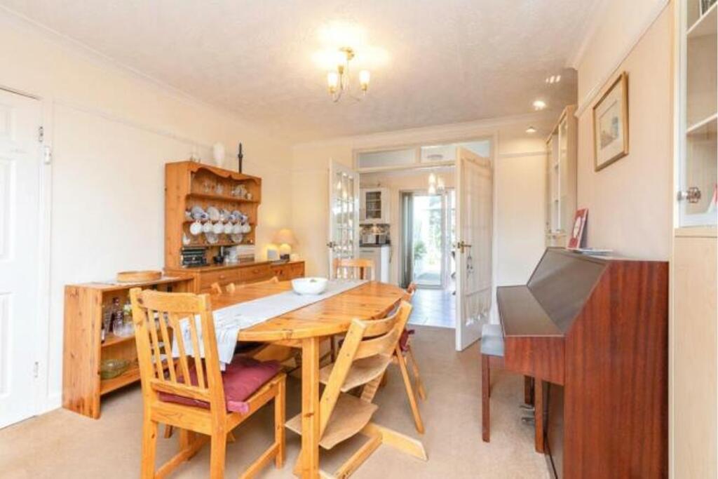 Additional property image - Tweeny Lane, Warmley, BS30
