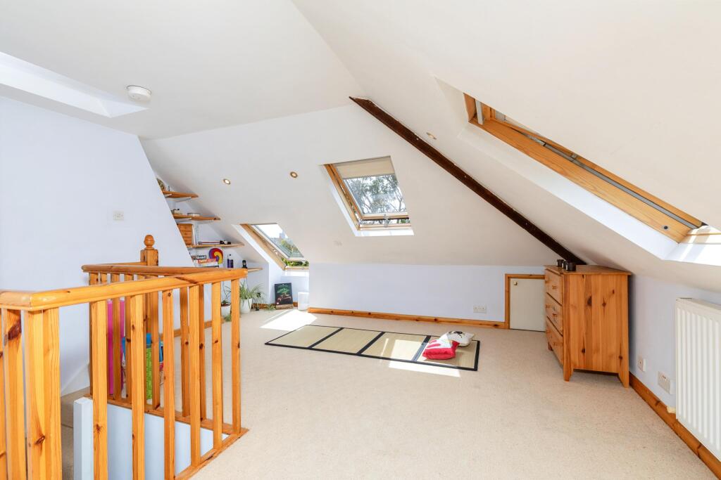 Additional property image - Tweeny Lane, Warmley, BS30