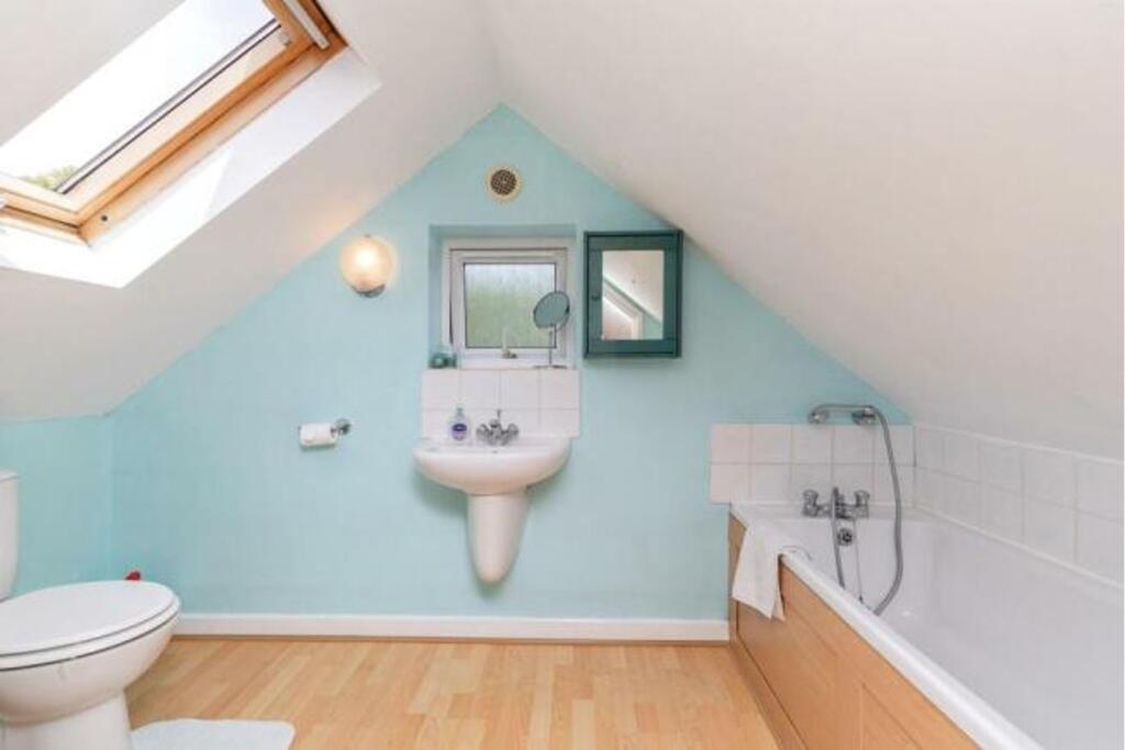 Additional property image - Tweeny Lane, Warmley, BS30