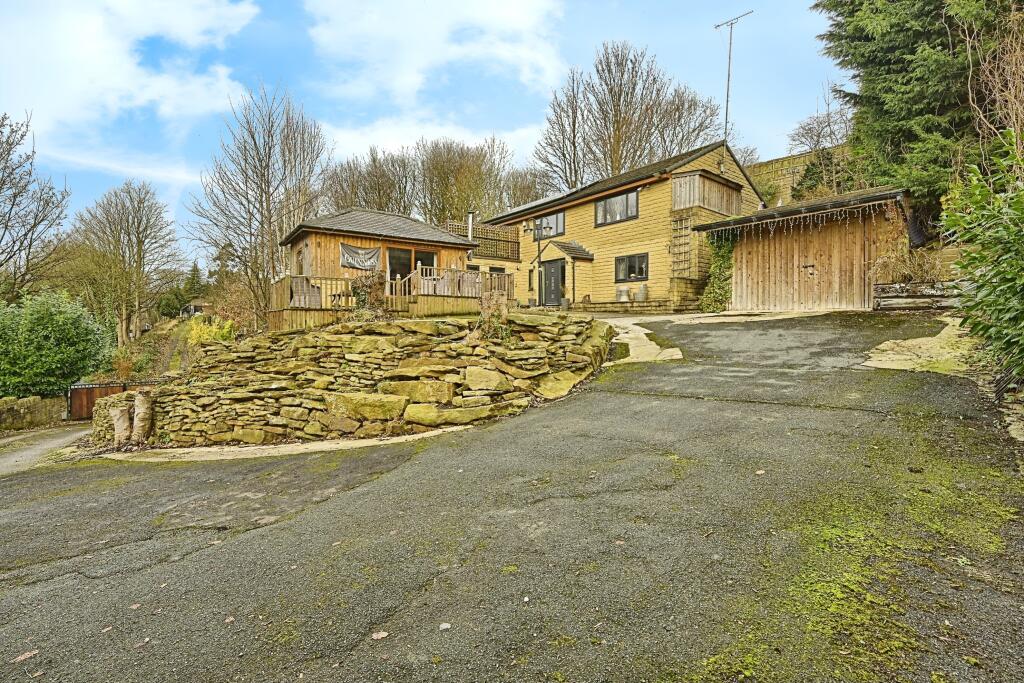Main image of property: Old Lane, Halifax, HX3