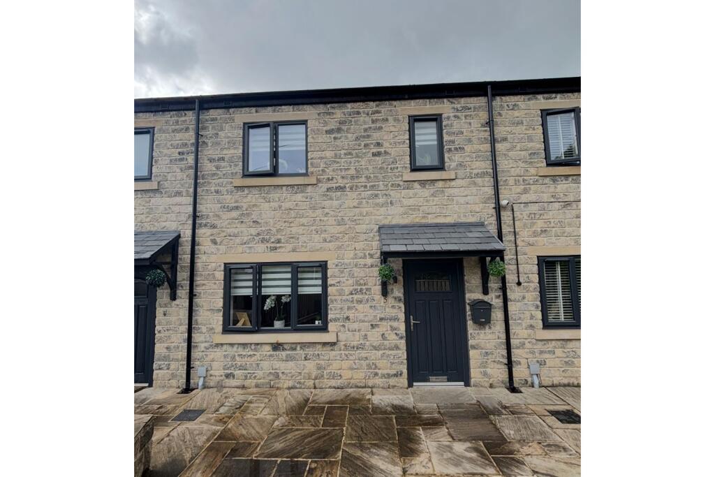 Main image of property: Talbot Rise, Halifax, HX2