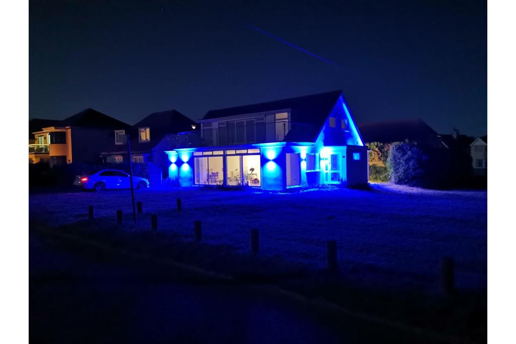 5 bedroom detached house for sale in The Esplanade, Hollandonsea, CO15