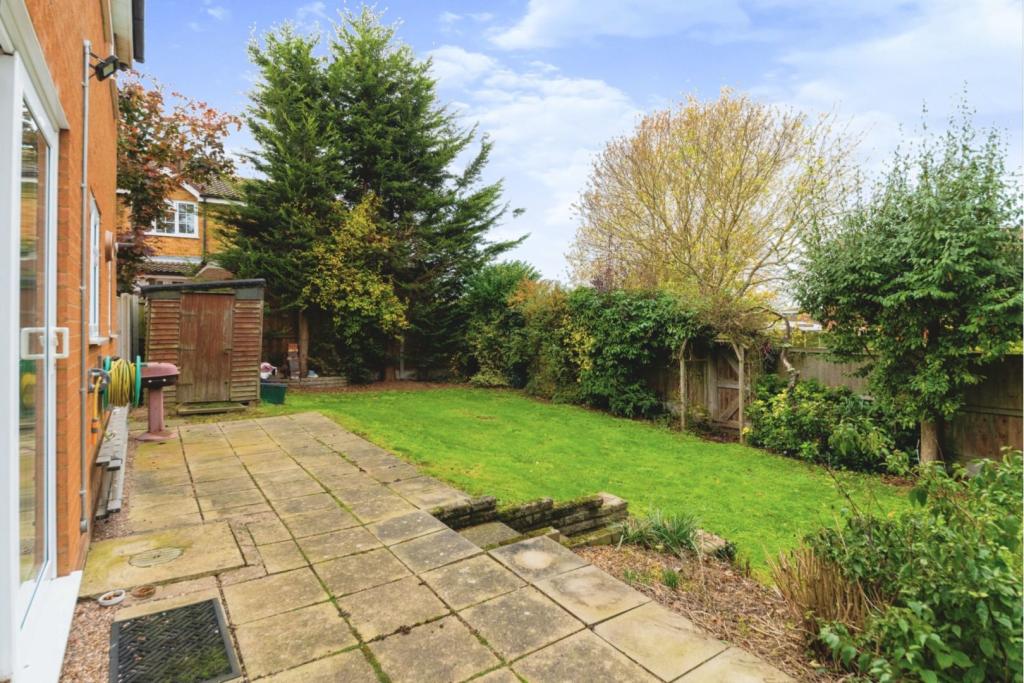 4 bedroom detached house for sale in Sitwell Close, Lawford