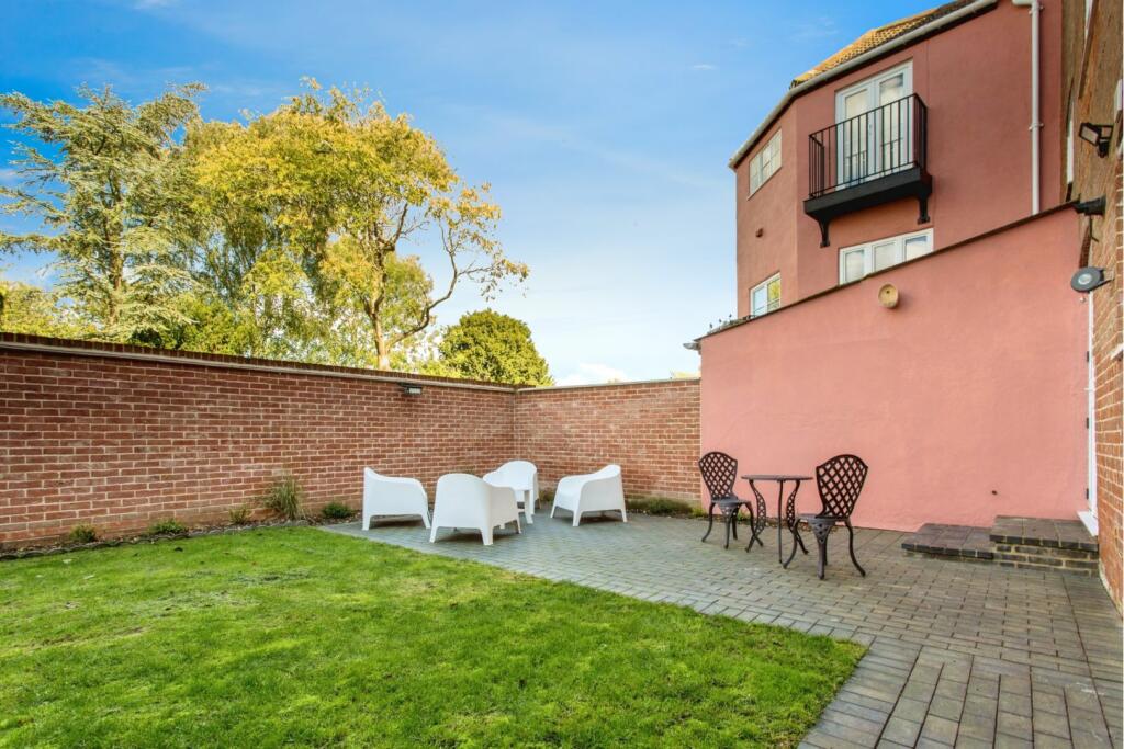 Additional property image - Ropers Court, Lavenham, CO10