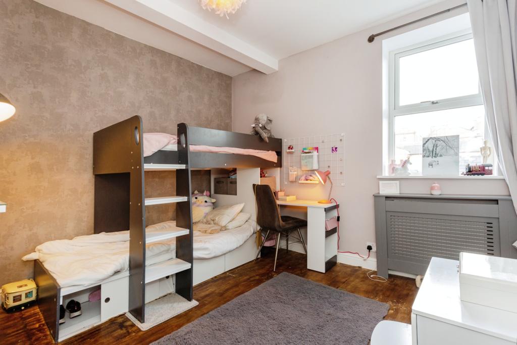 5 bedroom semidetached house for sale in Cooper Street, Springhead, OL4