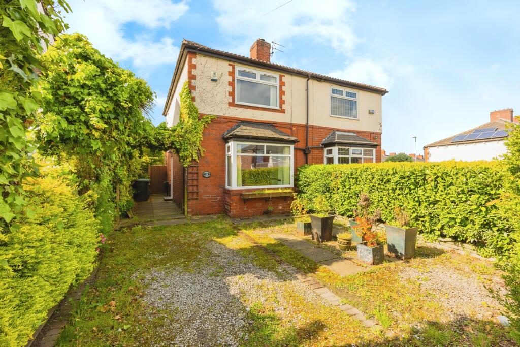 Main image of property: Springwood Avenue, Chadderton, Oldham, OL9