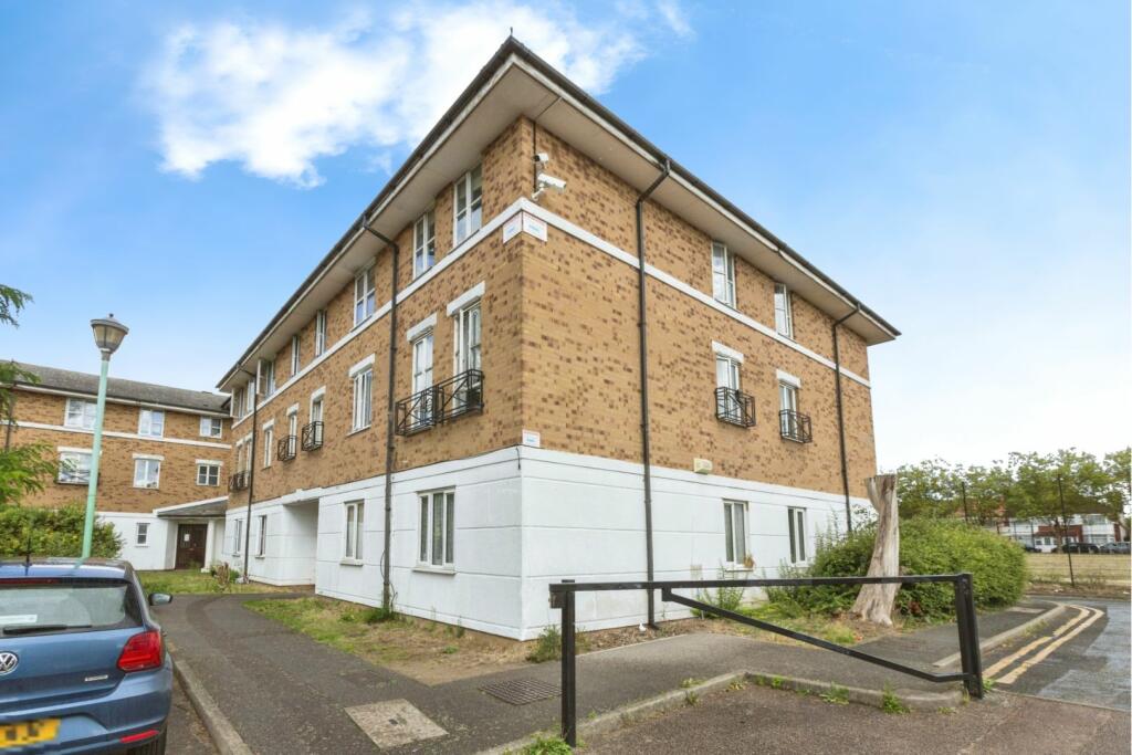 Main image of property: Forsythia Close, Ilford, IG1