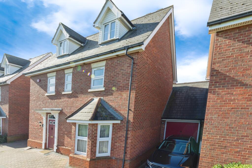 Main image of property: Royal Crescent, Ilford, IG2