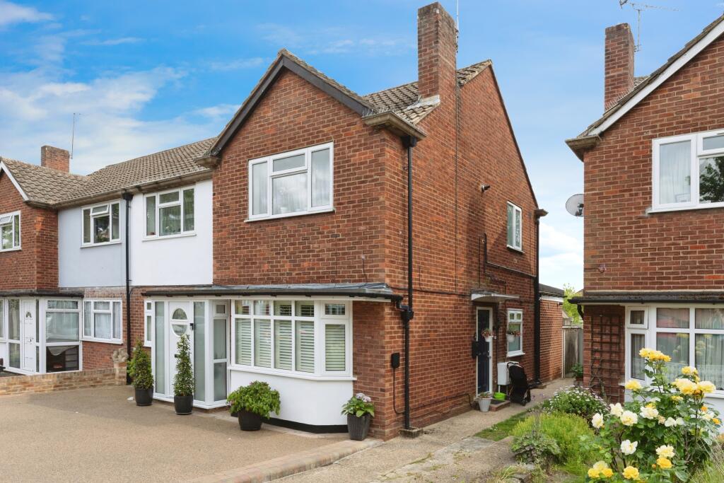 Main image of property: Shrublands Close, Chigwell, IG7