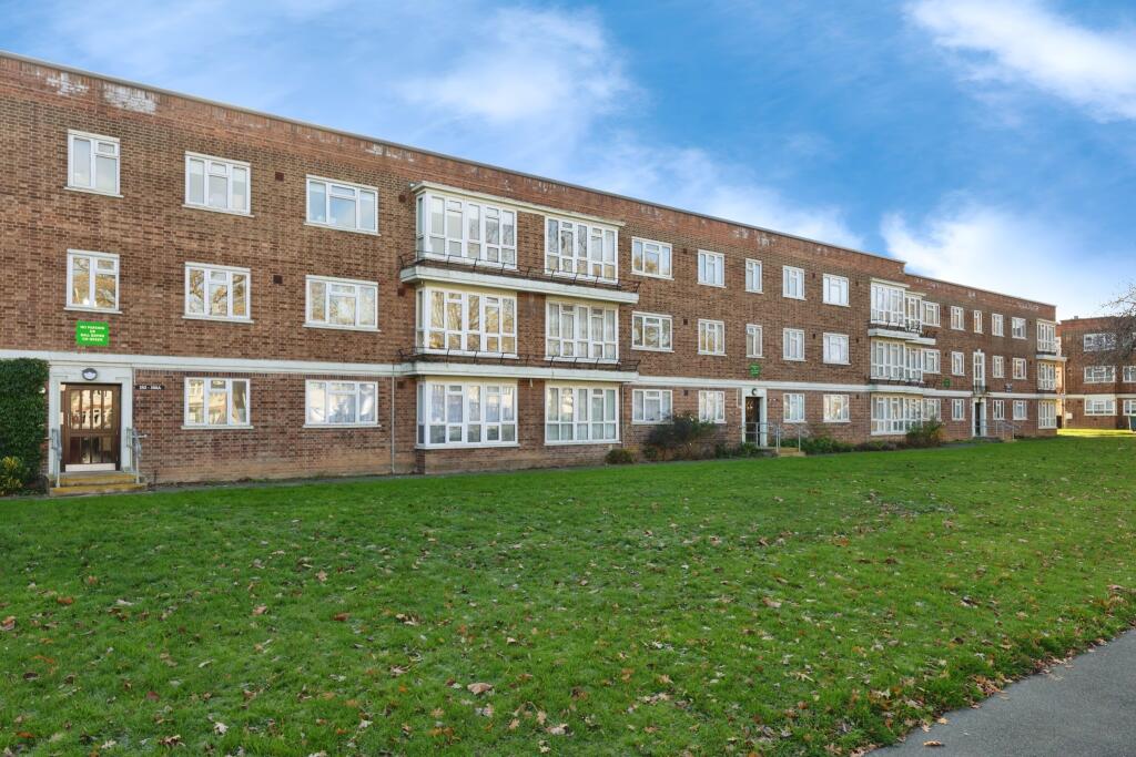 Main image of property: Longbridge Road, London, IG11