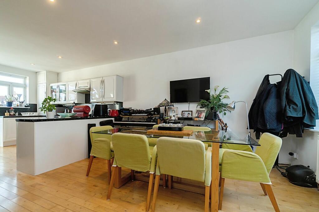Additional property image - The Glade, Croydon, CR0