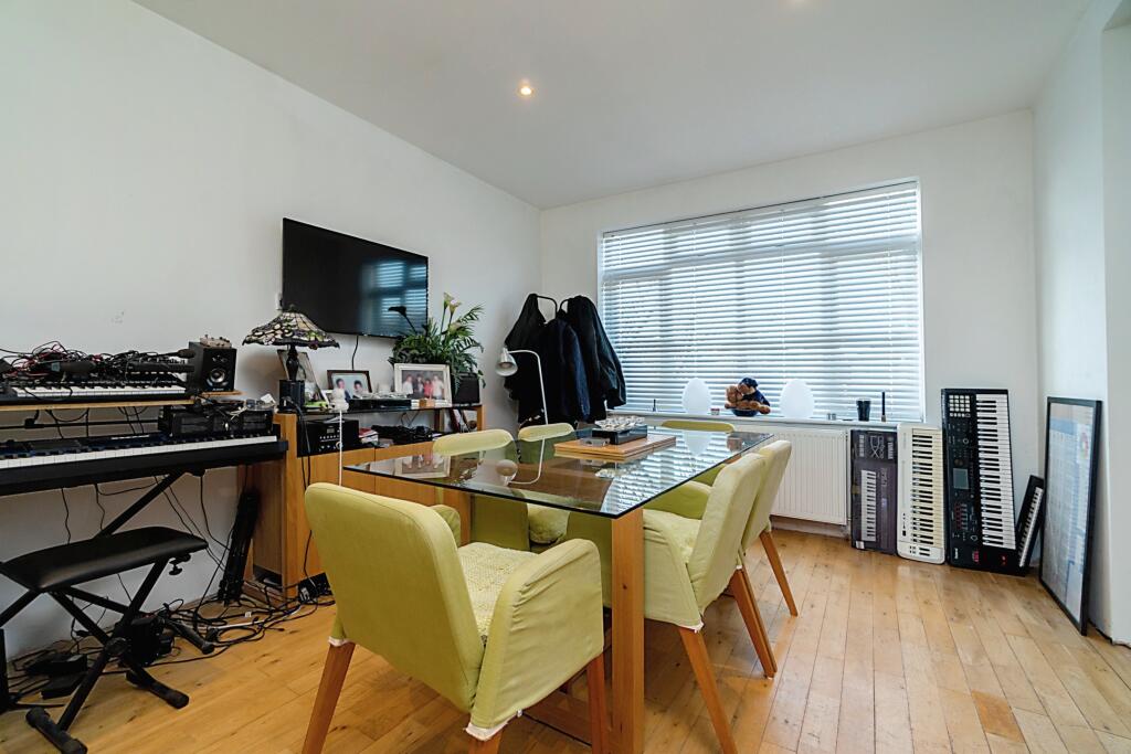Additional property image - The Glade, Croydon, CR0