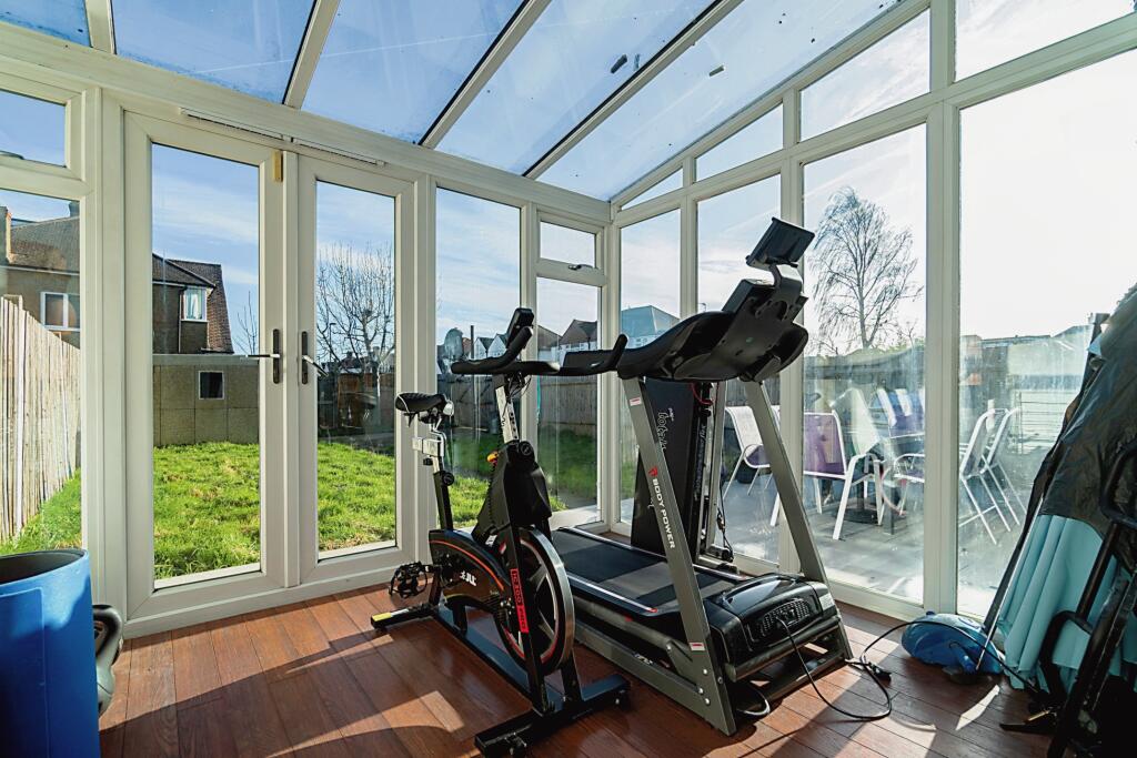 Additional property image - The Glade, Croydon, CR0