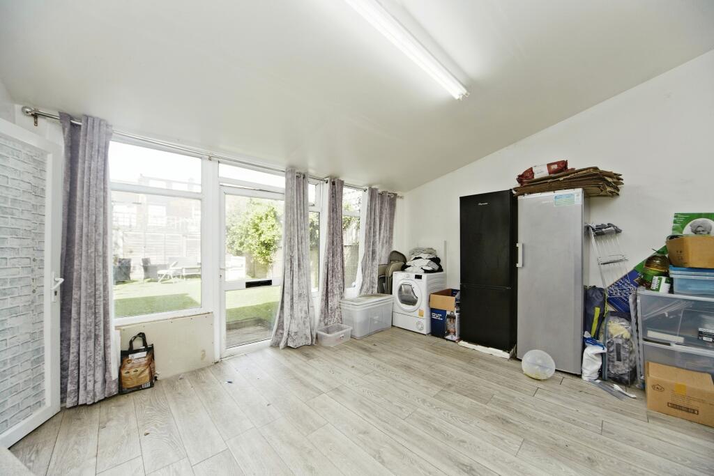 Additional property image - Kidderminster Road, West Croydon, CR0
