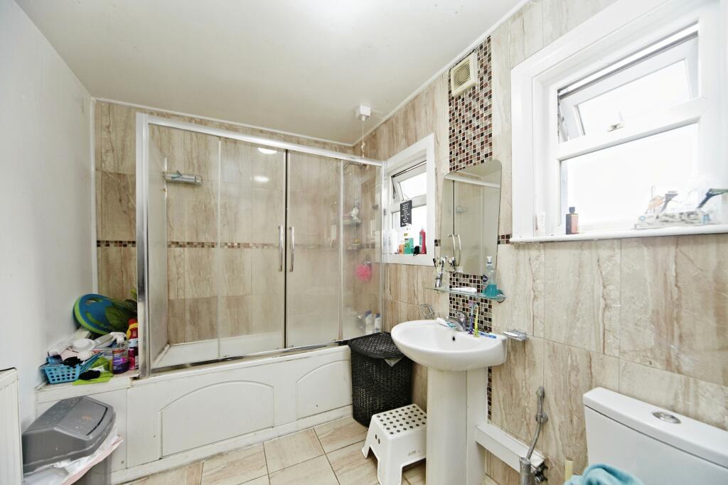 Additional property image - Kidderminster Road, West Croydon, CR0