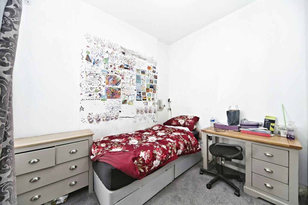 Additional property image - Kidderminster Road, West Croydon, CR0