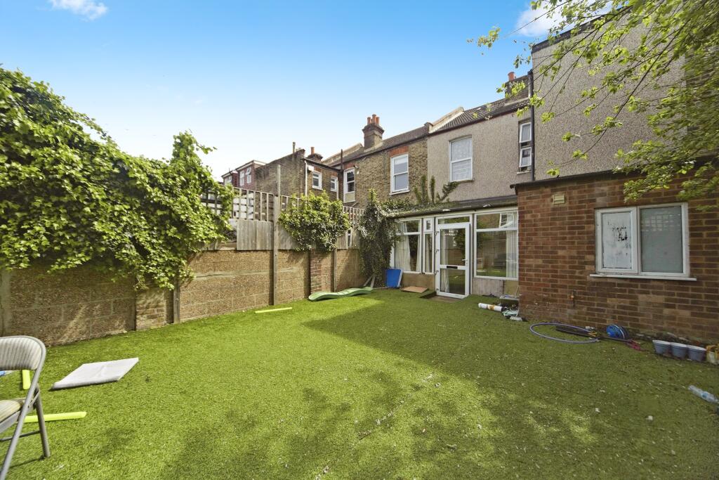 Additional property image - Kidderminster Road, West Croydon, CR0