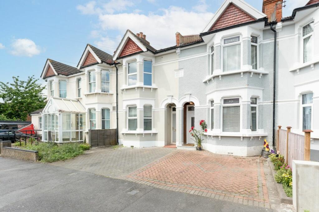 5 bedroom terraced house for sale in Greenside Road, Croydon, CR0