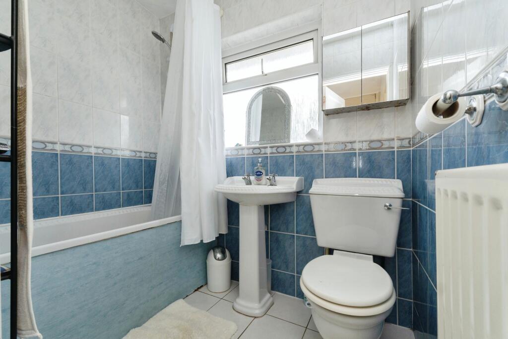 Additional property image - Richland Avenue, Coulsdon, CR5