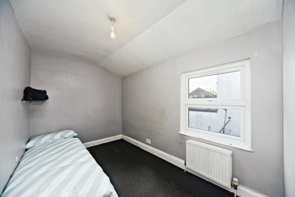 Additional property image - Bensham Grove, Thornton Heath, CR7