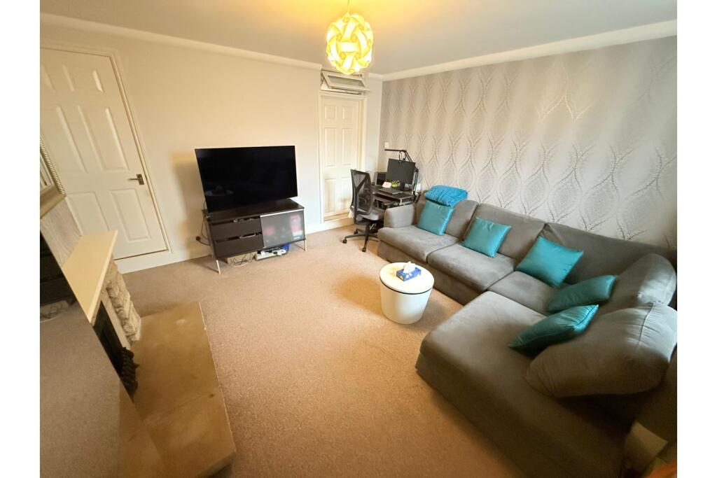 Main image of property: Farningham Road, Caterham, CR3