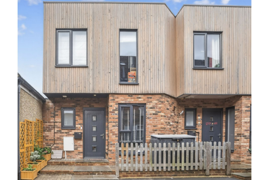 Main image of property: Addington Road, South Croydon, CR2