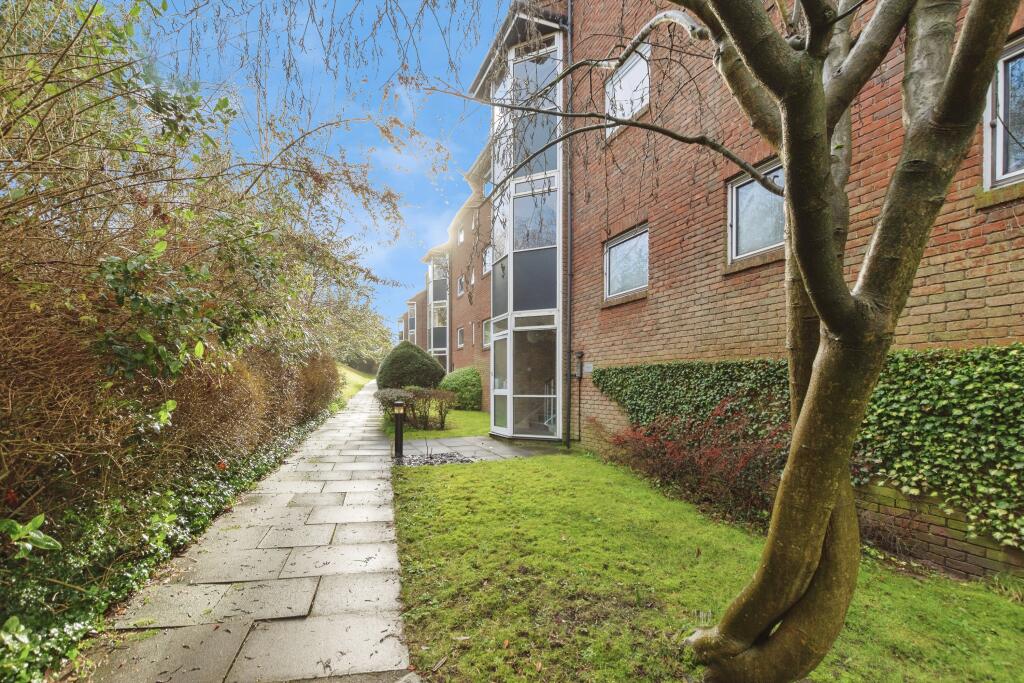 Main image of property: Theresas Walk, South Croydon, CR2