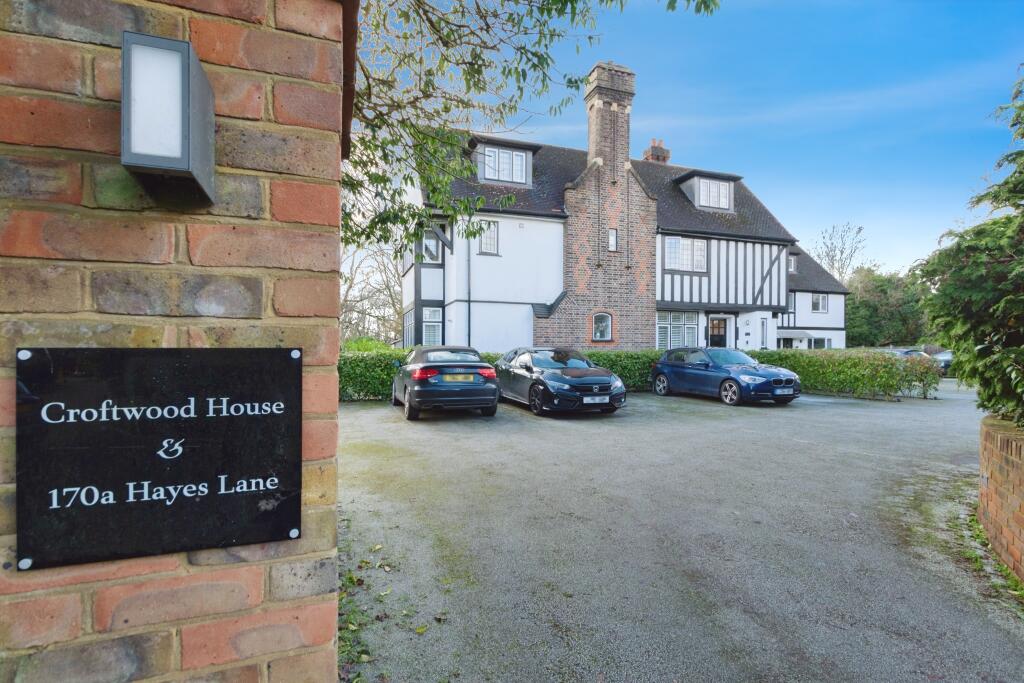 Main image of property: 170 Hayes Lane, Kenley, CR8