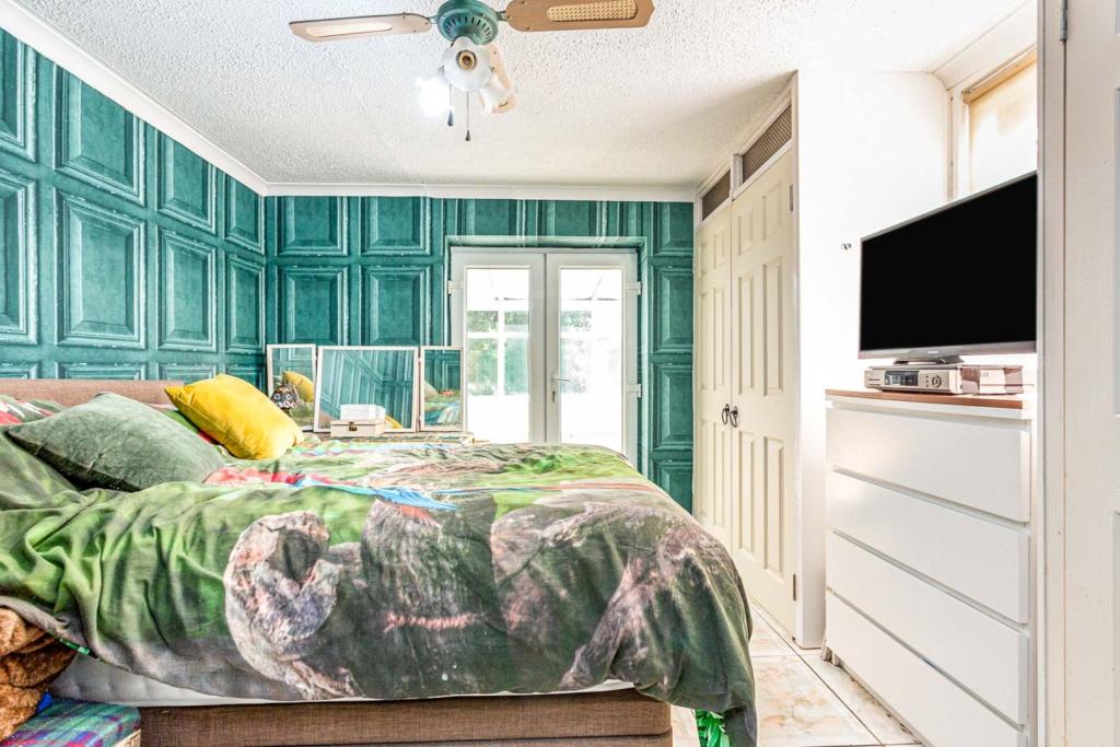 3 bedroom detached bungalow for sale in Eastfield, Warkworth, NE65