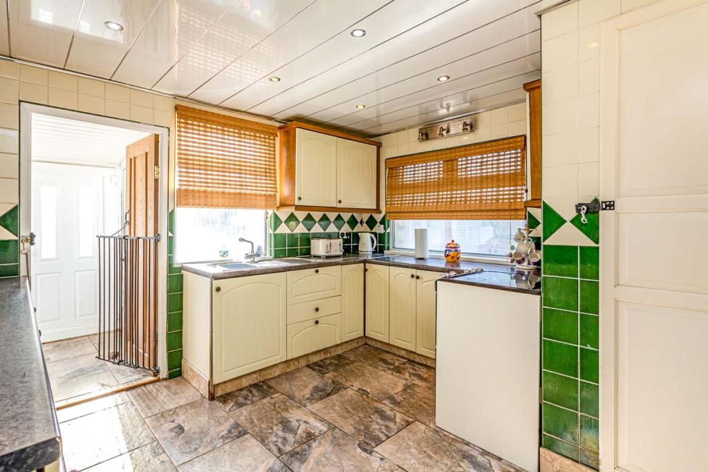 3 bedroom detached bungalow for sale in Eastfield, Warkworth, NE65