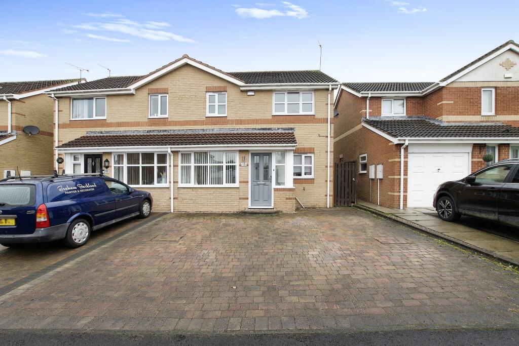 3 bedroom semidetached house for sale in Greenfield Drive, Choppington