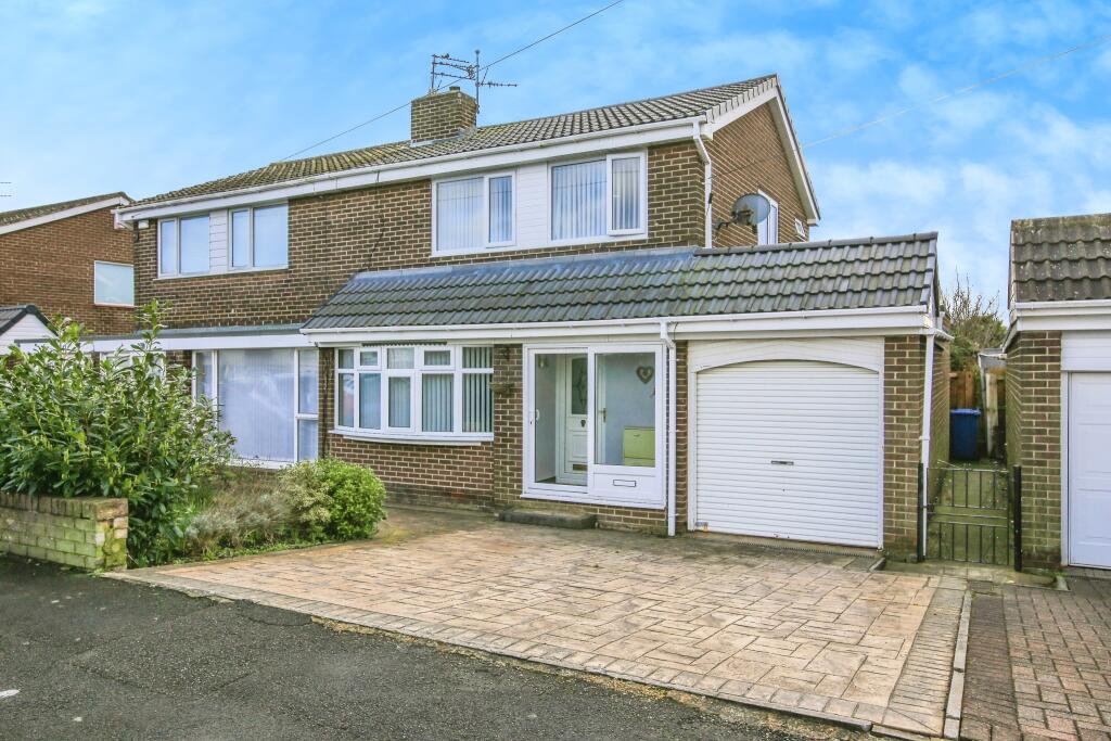 3 bedroom semidetached house for sale in Holystone Avenue, Blyth, NE24