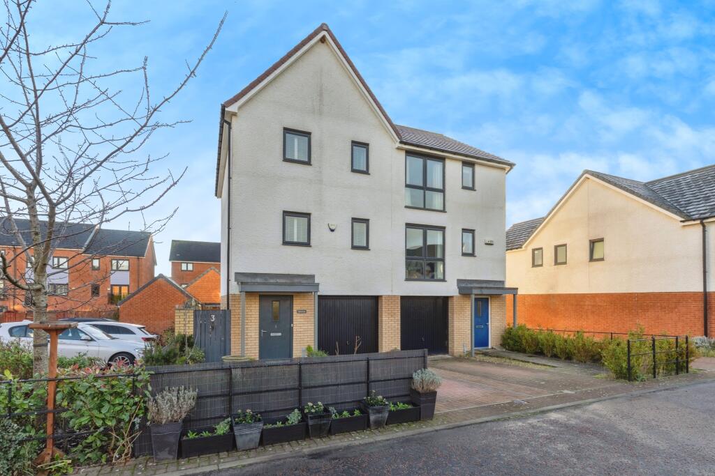 Main image of property: Elemore Close, Newcastle upon Tyne, NE13