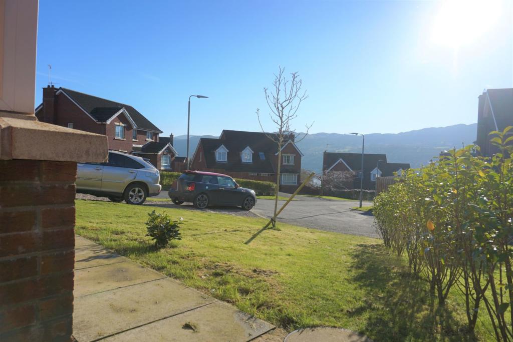 5 bedroom detached house for sale in Forest Hills, Newry, BT34