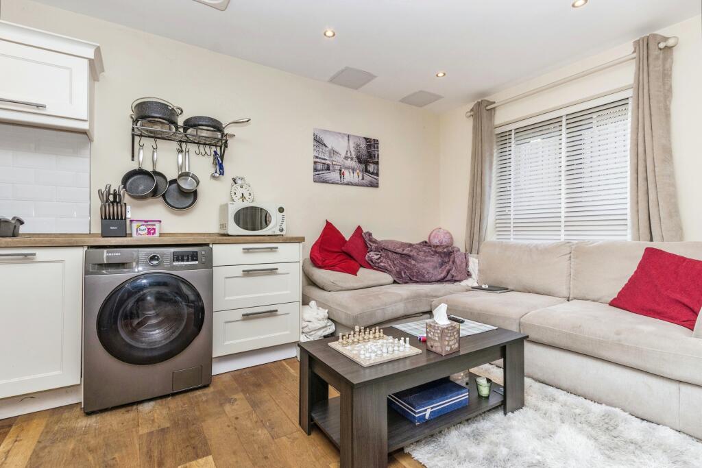 Additional property image - The Rose Garden, Belfast, BT17