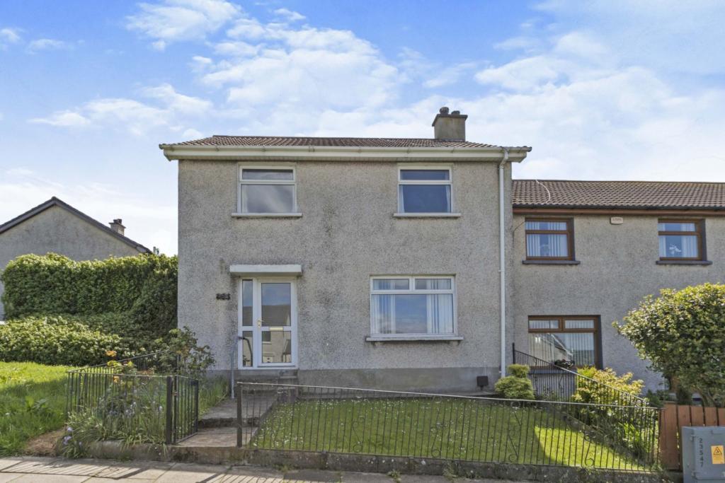 4 bedroom semi-detached house in Darragh Road, Comber, Newtownards ...