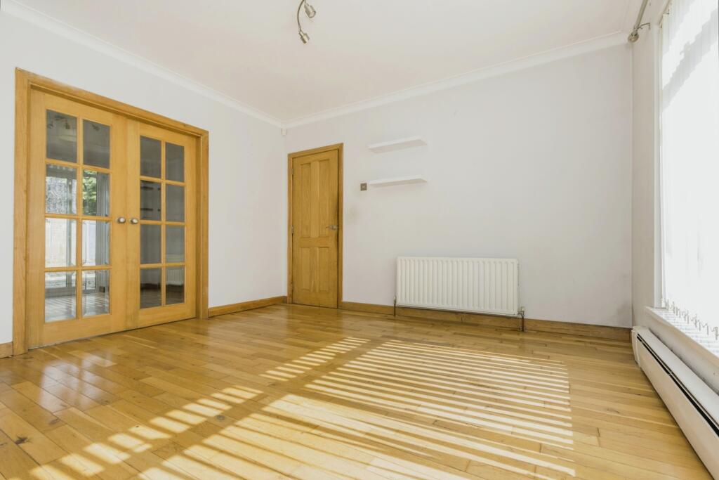 Additional property image - De Courcy Avenue, Carrickfergus, BT38
