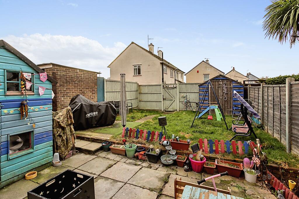 3 bedroom terraced house for sale in Willington Street, Maidstone, ME15