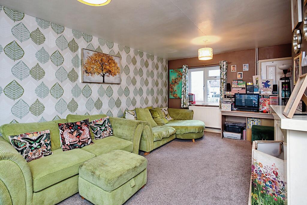 3 bedroom terraced house for sale in Willington Street, Maidstone, ME15