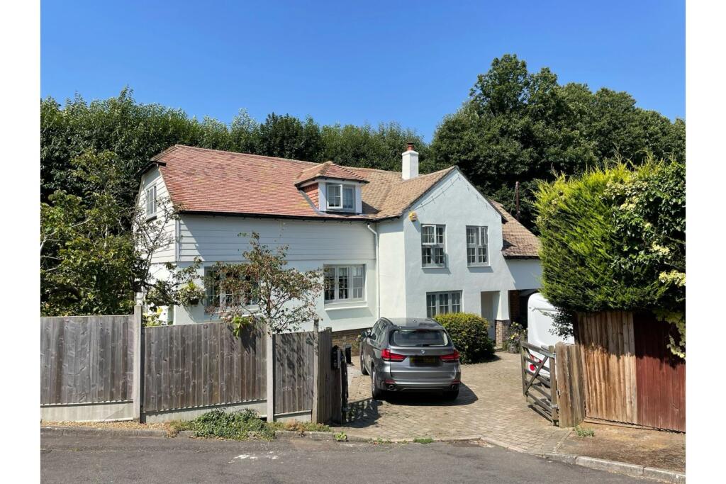 Main image of property: Erith Close, Maidstone, ME14