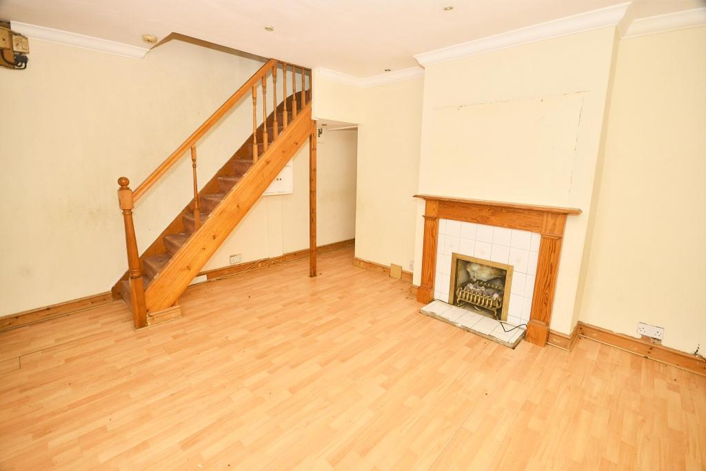 2 bedroom terraced house for sale in Garden Road, Folkestone, CT19